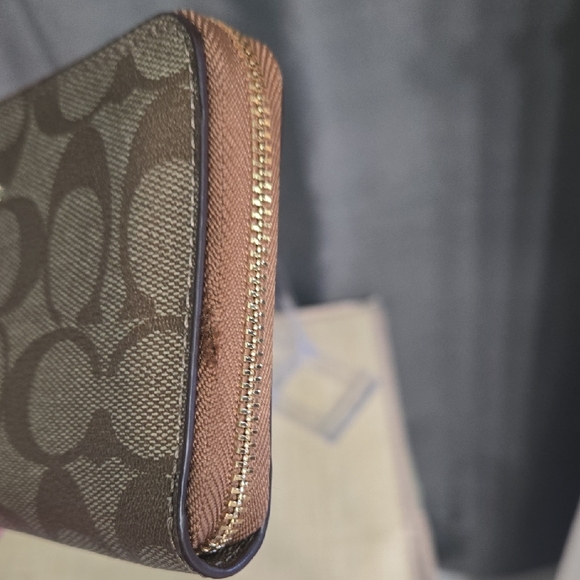 Coach Signature Brown Wristlet - Picture 3 of 8